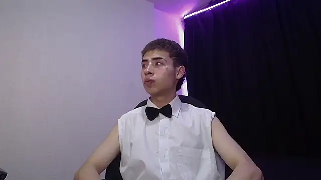 sexybat twink online show from March 16, 2025, 12:23 am