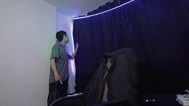 sexybat twink online show from March 17, 2025, 1:08 pm