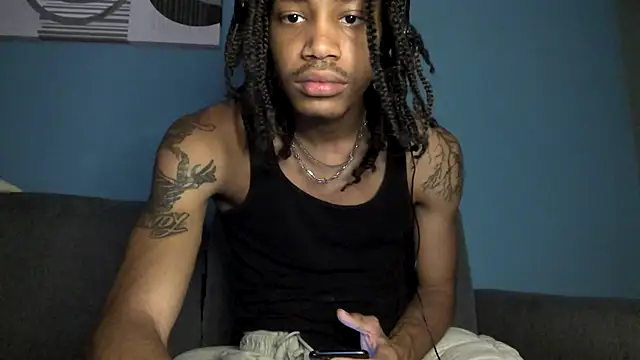 Snapshot of Skinnyblackman chatting on December 23, 2025, 12:41 am Skinnyblackman online show from December 23, 2025, 12:41 am