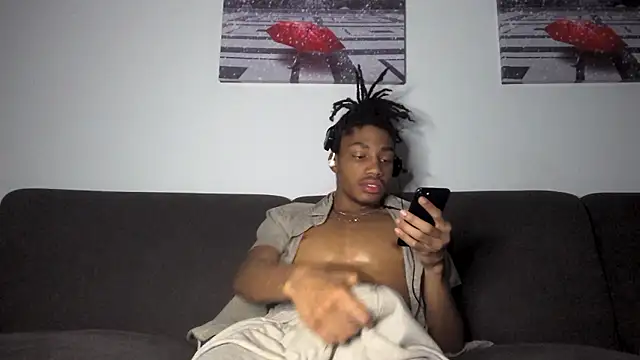 Snapshot of Skinnyblackman chatting on January 10, 2026, 3:52 am Skinnyblackman online show from January 10, 2026, 3:52 am