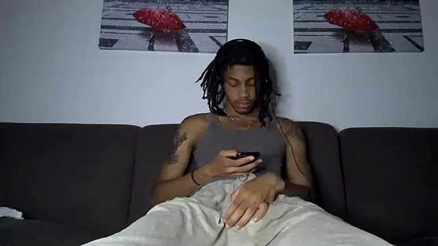 Snapshot of Skinnyblackman chatting on January 17, 2026, 1:10 am Skinnyblackman online show from January 17, 2026, 1:10 am