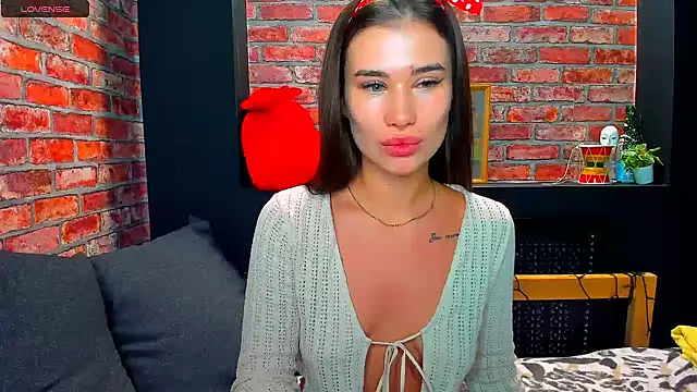 Snapshot of UrJoyy chatting on November 1, 2025, 3:19 am UrJoyy online show from November 1, 2025, 3:19 am