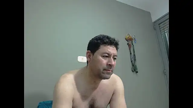 ambar jacksonn online show from June 13, 2026, 1:58 am