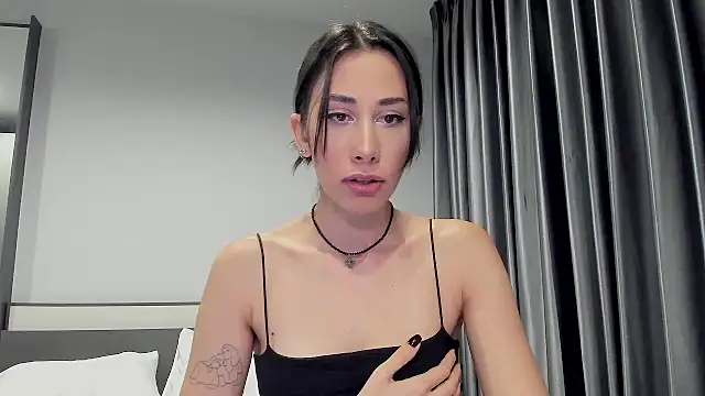 Snapshot of Sophiehii chatting on January 9, 2025, 12:41 pm Sophiehii online show from January 9, 2025, 12:41 pm