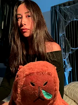 Snapshot of Sophiehii chatting on November 4, 2025, 4:50 pm Sophiehii online show from November 4, 2025, 4:50 pm