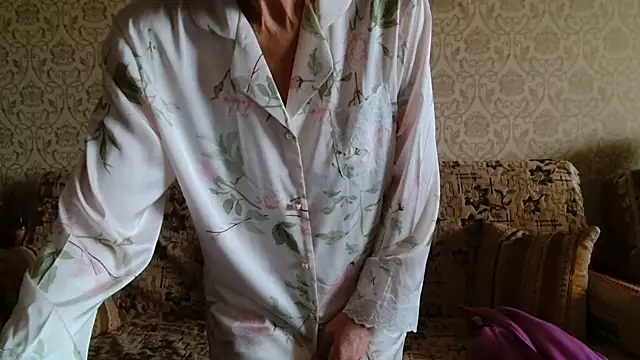 Snapshot of Elegant00Lady chatting on October 12, 2025, 5:50 am Elegant00Lady online show from October 12, 2025, 5:50 am