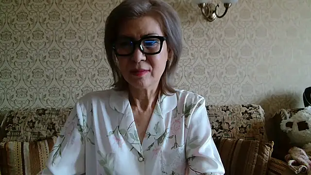 Snapshot of Elegant00Lady chatting on October 28, 2025, 3:10 am Elegant00Lady online show from October 28, 2025, 3:10 am