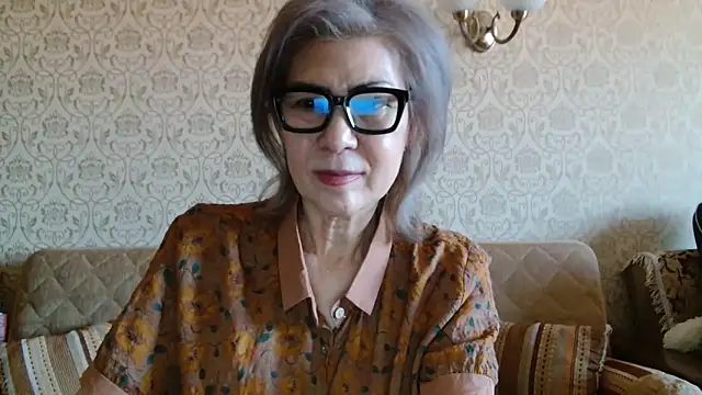 Snapshot of Elegant00Lady chatting on November 9, 2025, 7:28 am Elegant00Lady online show from November 9, 2025, 7:28 am