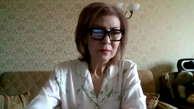 Elegant00Lady online show from February 11, 2026, 5:34 am