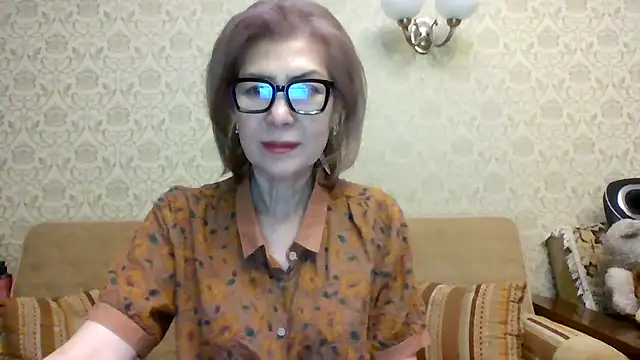 Elegant00Lady online show from February 12, 2026, 4:13 pm