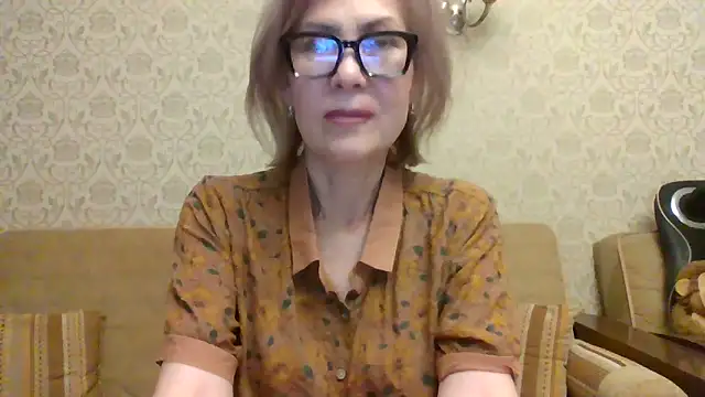Snapshot of Elegant00Lady chatting on June 15, 2026, 5:04 pm Elegant00Lady online show from June 15, 2026, 5:04 pm