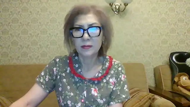 Snapshot of Elegant00Lady chatting on June 16, 2026, 6:43 pm Elegant00Lady online show from June 16, 2026, 6:43 pm