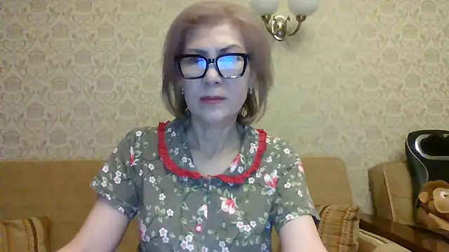 Snapshot of Elegant00Lady chatting on June 19, 2026, 4:22 pm Elegant00Lady online show from June 19, 2026, 4:22 pm