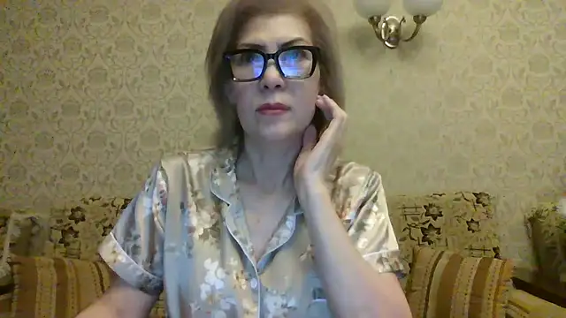 Elegant00Lady online show from July 19, 2026, 6:00 pm