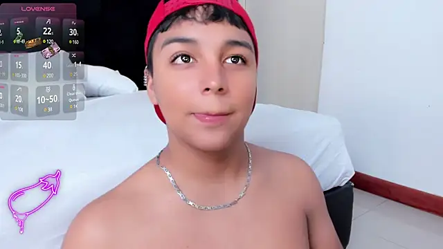 Snapshot of Seductivo_jr chatting on February 5, 2025, 7:18 am Seductivo jr online show from February 5, 2025, 7:18 am