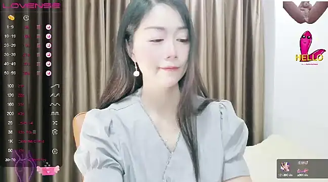CindyHK online show from December 11, 2024, 10:25 am