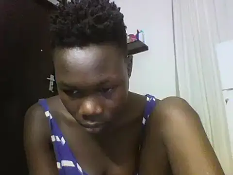 sexyqueen02 online show from February 18, 2025, 7:21 am