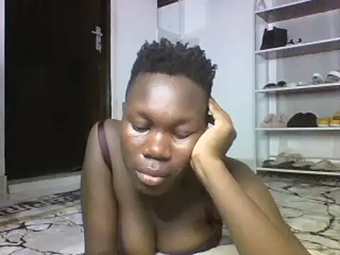 sexyqueen02 online show from February 28, 2025, 2:53 am