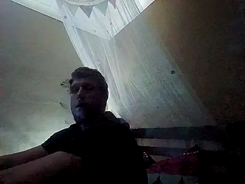 Missmesexycouple69 online show from October 1, 2025, 7:31 pm