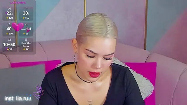 LIA KITTY online show from December 16, 2024, 9:35 am