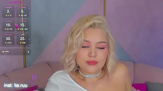 LIA KITTY online show from December 20, 2024, 12:27 pm