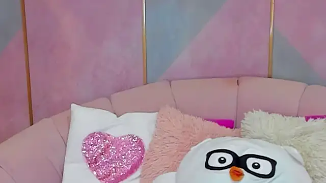 LIA KITTY online show from February 6, 2025, 9:53 am