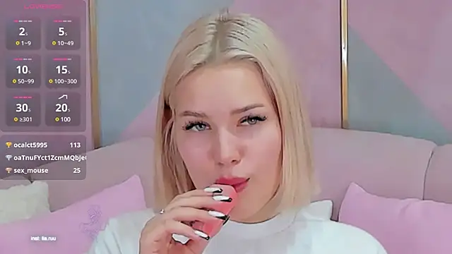 LIA KITTY online show from March 10, 2025, 5:50 pm