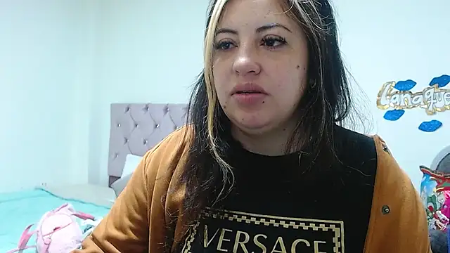 lanaqueen699 online show from December 23, 2024, 12:19 pm