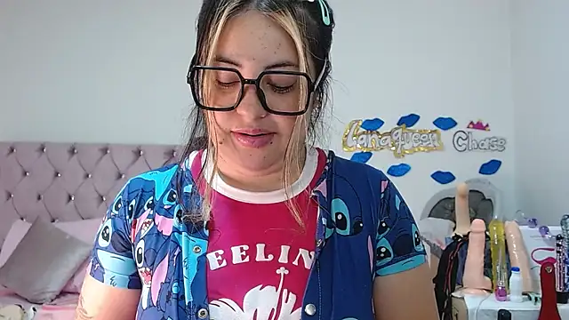 lanaqueen699 online show from January 20, 2025, 6:43 pm