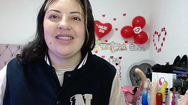 lanaqueen699 online show from March 19, 2025, 12:12 pm