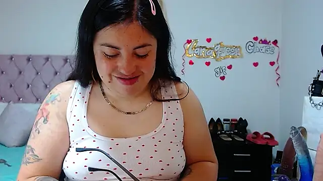 lanaqueen699 online show from September 17, 2025, 12:18 pm