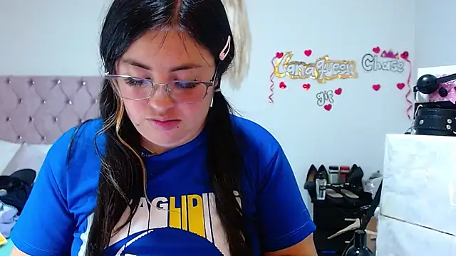 lanaqueen699 online show from September 20, 2025, 12:44 am