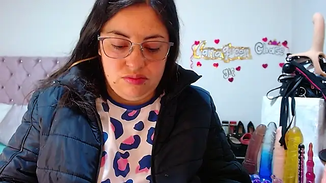 lanaqueen699 online show from September 26, 2025, 12:20 pm