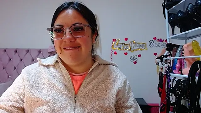 lanaqueen699 online show from October 17, 2025, 12:19 pm