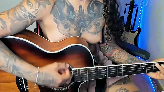 Ama music online show from September 19, 2025, 1:56 pm