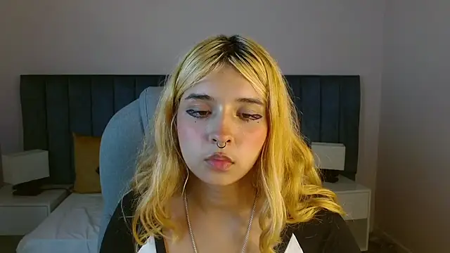 april bunnyy online show from December 12, 2024, 2:15 am