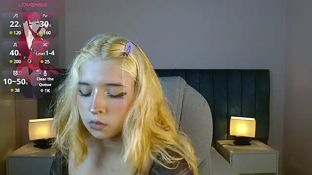 april bunnyy online show from January 11, 2025, 6:54 pm