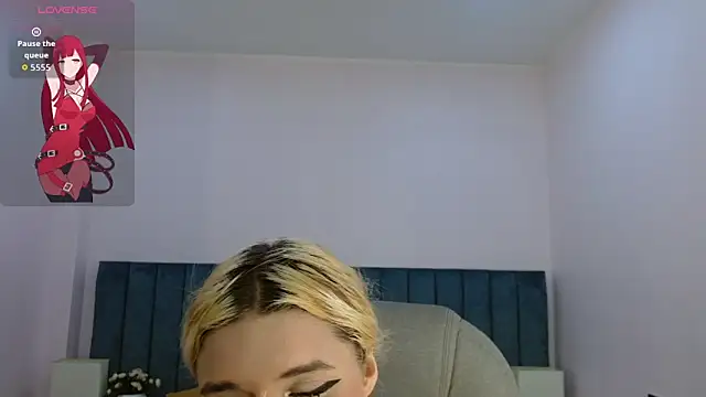 april bunnyy online show from June 19, 2026, 8:23 pm