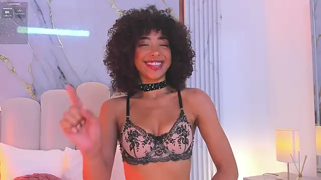 Snapshot of OSHUN_ chatting on September 17, 2025, 12:51 pm OSHUN  online show from September 17, 2025, 12:51 pm