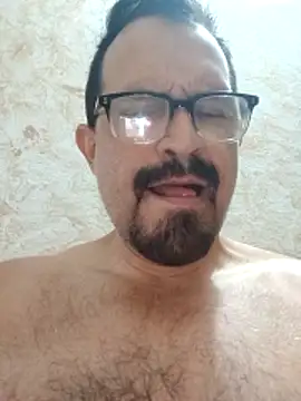 SbasTone Muscle online show from May 8, 2026, 2:33 pm