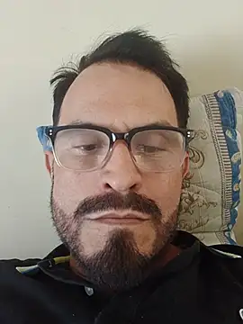 Snapshot of SbasTone_Muscle chatting on July 12, 2026, 6:32 pm SbasTone Muscle online show from July 12, 2026, 6:32 pm