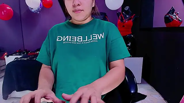 AmorMia online show from February 23, 2025, 12:27 pm