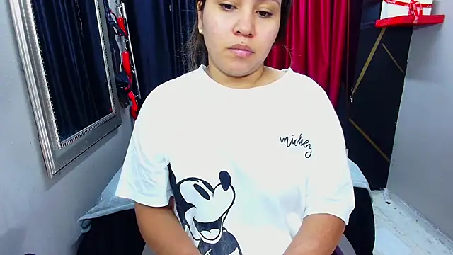 AmorMia online show from March 11, 2025, 12:17 pm