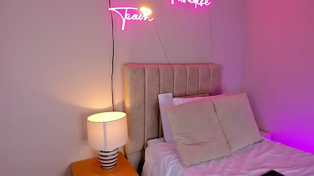  angela x online show from January 11, 2025, 5:51 pm