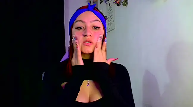 Snapshot of lucycherry__ chatting on February 5, 2025, 7:18 am lucycherry online show from February 5, 2025, 7:18 am