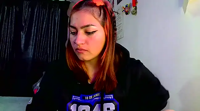 Snapshot of lucycherry__ chatting on March 18, 2025, 12:14 pm lucycherry online show from March 18, 2025, 12:14 pm