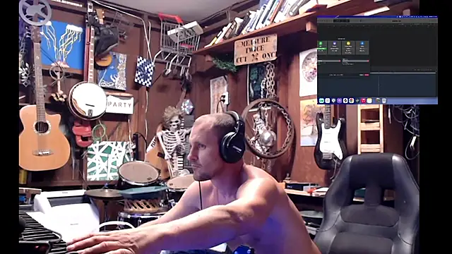 Snapshot of itsjameswebbscope chatting on September 27, 2025, 11:26 am itsjameswebbscope online show from September 27, 2025, 11:26 am