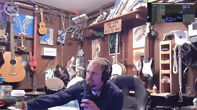 Snapshot of itsjameswebbscope chatting on October 26, 2025, 2:17 am itsjameswebbscope online show from October 26, 2025, 2:17 am