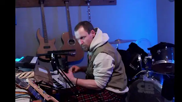 Snapshot of itsjameswebbscope chatting on February 25, 2026, 5:11 pm itsjameswebbscope online show from February 25, 2026, 5:11 pm