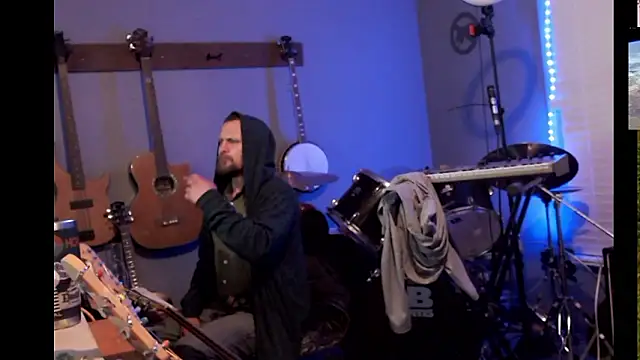 Snapshot of itsjameswebbscope chatting on March 8, 2026, 11:25 am itsjameswebbscope online show from March 8, 2026, 11:25 am